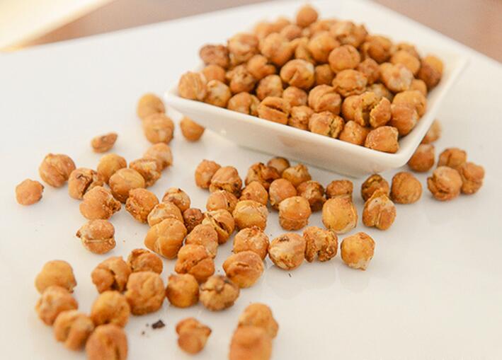 Can Dogs Eat Chickpeas? Benefits, Risks, and Safe Practices
